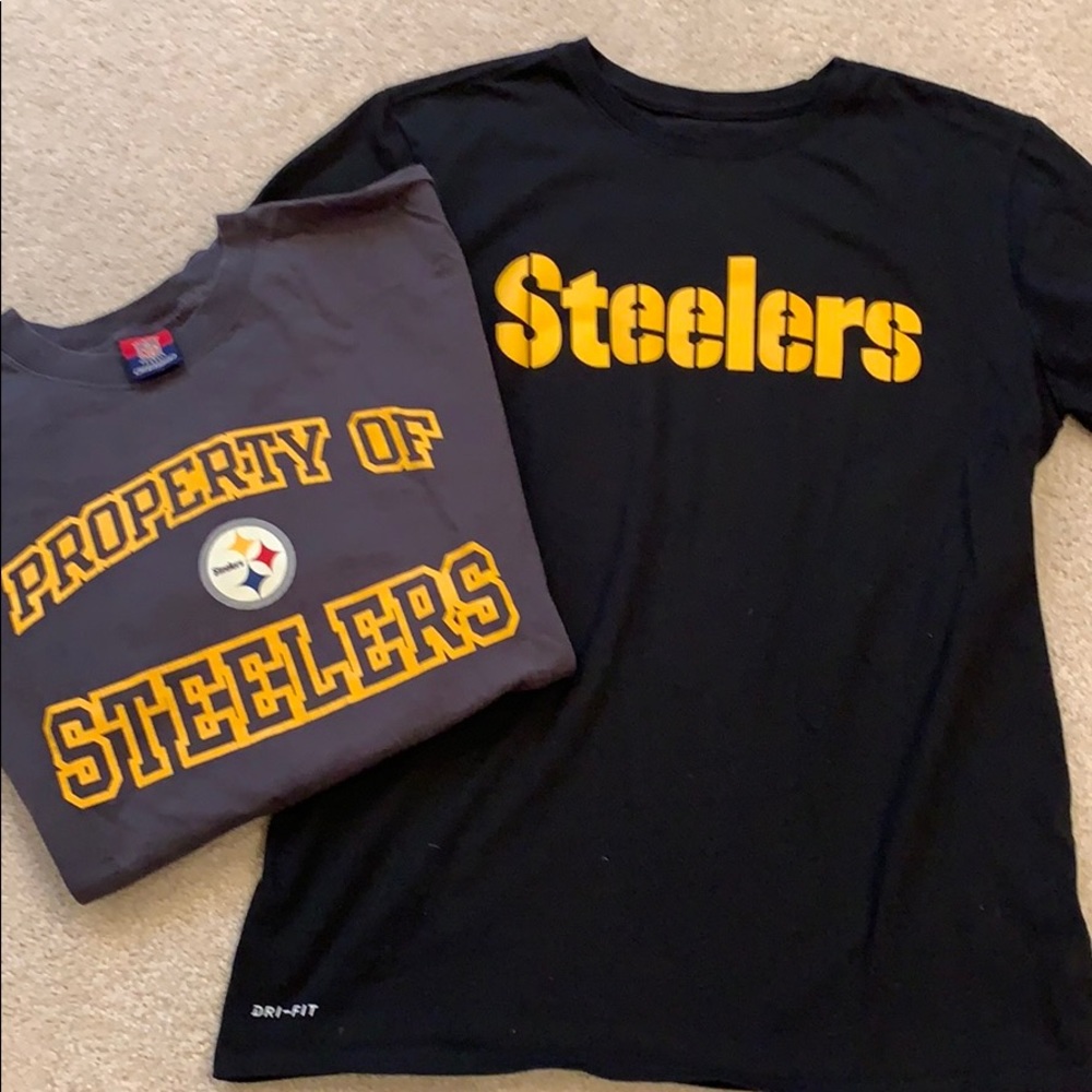2 Men’s Steelers Short Sleeve T-Shirts- Size L